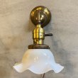 画像2: VINTAGE ANTIQUE LAMP LIGHT WALL LAMP ヴィンテージ アンティーク ライト ウォールランプ ブラケットランプ 照明 アメリカ / 壁付けランプ ミルクガラスシェード 店舗什器 USA (1) (2)