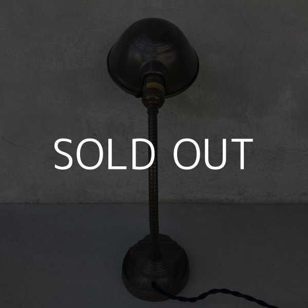 画像2: VINTAGE DESKLAMP EAGLE ヴィンテージ デスクランプ イーグル デスクライト スタンドライト 卓上ライト アメリカ / インダストリアル グースネック 照明 工業用 USA (1) (2)