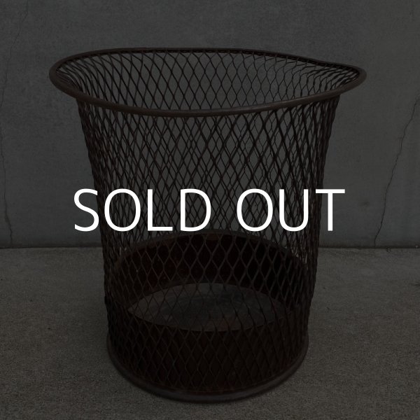 画像2: VINTAGE ANTIQUE WIRE BASKET ヴィンテージ アンティーク ワイヤーバスケット ゴミ箱 アメリカ / インダストリアル ダストボックス 収納 インテリア USA (2) (2)