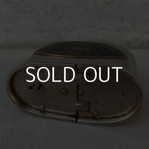 画像7: VINTAGE ANTIQUE FIRST NATIONAL BANK COIN BANK ヴィンテージ アンティーク コインバンク 貯金箱 アメリカ / コレクタブル オブジェ インテリア ノベルティー 銀行 USA (2) (7)