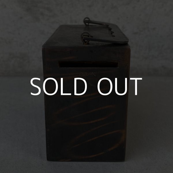 画像5: VINTAGE ANTIQUE W.F.BURNS CO COINBANK JAPANNED ヴィンテージ アンティーク コインバンク ジャパンド ジャパンカラー アメリカ / コレクタブル 貯金箱 オブジェ USA (5)