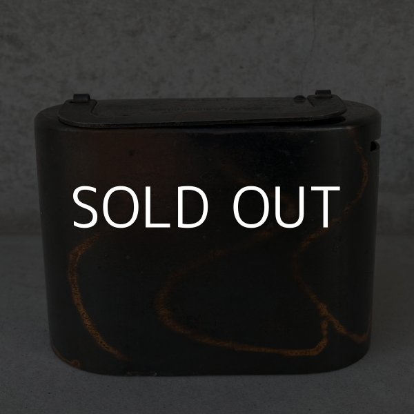 画像3: VINTAGE ANTIQUE  BURNS CO.NY COINBANK JAPANNED ヴィンテージ アンティーク コインバンク ジャパンド ジャパンカラー アメリカ / コレクタブル 貯金箱 オブジェ USA (3)