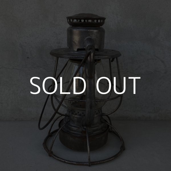 画像4: VINTAGE ANTIQUE DIETZ VESTA RAILROAD LANTERN ヴィンテージ アンティーク デイツ ランタン オイルランプ アメリカ / レイルロードランタン キャンプ アウトドア  USA (5) (4)