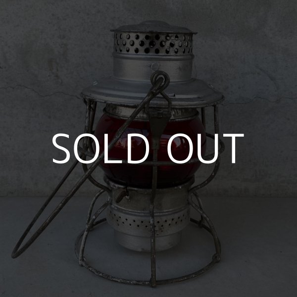 画像4: VINTAGE ANTIQUE ADLAKE 250 RAILROAD LANTERN ヴィンテージ アンティーク アドレイク ランタン オイルランプ アメリカ / レイルロードランタン レッドグローブ 赤色 キャンプ アウトドア USA  (6) (4)