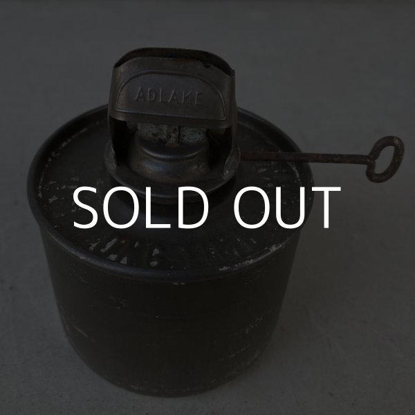 画像10: VINTAGE ANTIQUE ADLAKE 250 RAILROAD LANTERN ヴィンテージ アンティーク アドレイク ランタン オイルランプ アメリカ / レイルロードランタン レッドグローブ 赤色 キャンプ アウトドア USA  (6) (10)