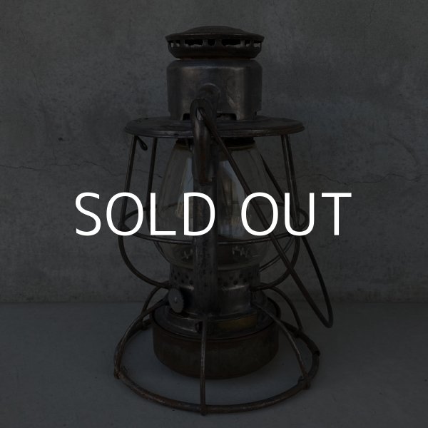 画像3: VINTAGE ANTIQUE DIETZ VESTA RAILROAD LANTERN ヴィンテージ アンティーク デイツ ランタン オイルランプ アメリカ / レイルロードランタン キャンプ アウトドア  USA (5) (3)