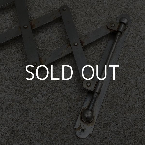 画像5: VINTAGE ANTIQUE SHAVING MIRROR SCISSOR ARM ヴィンテージ アンティーク シェービングミラー シザーアーム 鏡 壁付けミラー アメリカ / 壁掛け ディスプレイ USA (5)