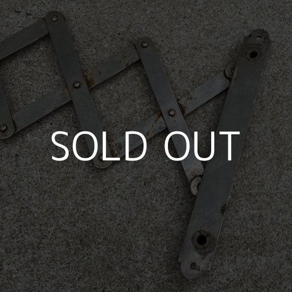 画像7: VINTAGE ANTIQUE SHAVING MIRROR SCISSOR ARM ヴィンテージ アンティーク シェービングミラー シザーアーム 鏡 壁付けミラー アメリカ / 壁掛け ディスプレイ USA (7)