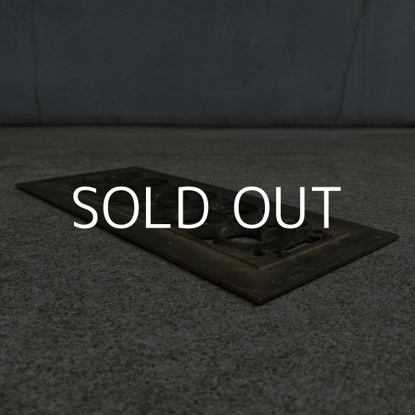 画像4: VINTAGE ANTIQUE RENOVATORS SUPPLY GUTTER ヴィンテージ アンティーク 側溝 蓋 アメリカ / インダストリアル インテリア プレート 真鍮 店舗什器 USA (2) (4)