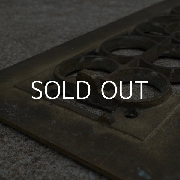 画像5: VINTAGE ANTIQUE RENOVATORS SUPPLY GUTTER ヴィンテージ アンティーク 側溝 蓋 アメリカ / インダストリアル インテリア プレート 真鍮 店舗什器 USA (2) (5)