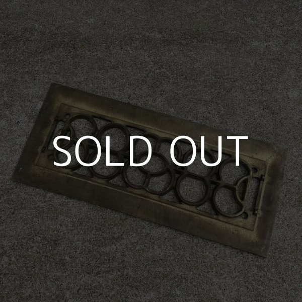 画像2: VINTAGE ANTIQUE RENOVATORS SUPPLY GUTTER ヴィンテージ アンティーク 側溝 蓋 アメリカ / インダストリアル インテリア プレート 真鍮 店舗什器 USA (2) (2)