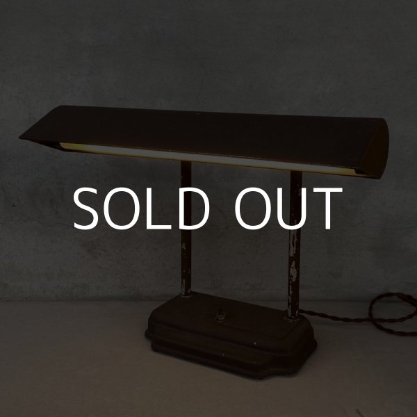 画像9: VINTAGE ANTIQUE DESKLAMP STANDLAMP ヴィンテージ アンティーク デスクライト スタンドライト 卓上ライト アメリカ / インダストリアル 照明 蛍光灯 工業用 USA  (9)