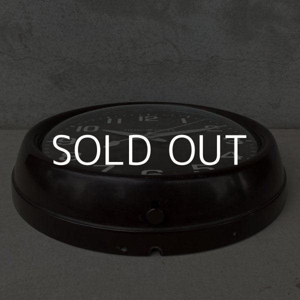 画像4: VINTAGE ANTIQUE GENERAL ELECTRIC WALL CLOCK ヴィンテージ アンティーク ウォールクロック 掛け時計 アメリカ / インダストリアル スクールクロック ダークブラウン 焦げ茶色 店舗什器 USA (4)