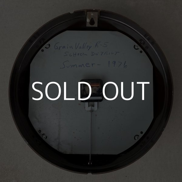 画像2: VINTAGE ANTIQUE GENERAL ELECTRIC WALL CLOCK ヴィンテージ アンティーク ウォールクロック 掛け時計 アメリカ / インダストリアル スクールクロック ダークブラウン 焦げ茶色 店舗什器 USA (2)