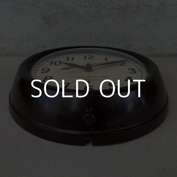 画像3: VINTAGE ANTIQUE GENERAL ELECTRIC TELECHRON WALL CLOCK ヴィンテージ アンティーク ウォールクロック 掛け時計 アメリカ / インダストリアル スクールクロック ダークブラウン 焦げ茶色 小型 店舗什器 USA (3)