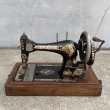 画像2: VINTAGE ANTIQUE SINGER SEWING MACHINE ヴィンテージ アンティーク シンガーミシン / ディスプレイ 店舗什器 洋裁 手芸 手回しミシン (2)