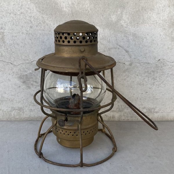 画像4: VINTAGE ANTIQUE ADLAKE KERO RAILROAD LANTERN ヴィンテージ アンティーク アドレイク レイルロード ランタン オイルランプ アメリカ / サンタフェ鉄道 キャンプ アウトドア USA (17) (4)
