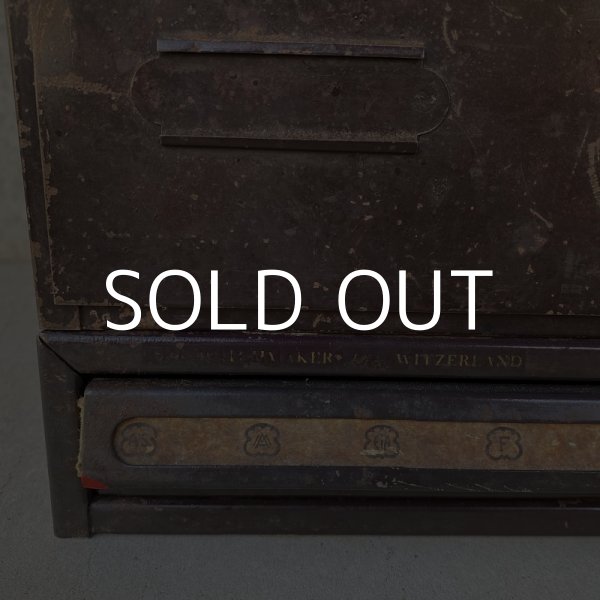 画像8: VINTAGE ANTIQUE NU VIGOR WATCHMAKER'S ヴィンテージ アンティーク キャビネット 棚 アメリカ / ツールボックス パーツボックス 時計パーツ 収納 鉄 (8)