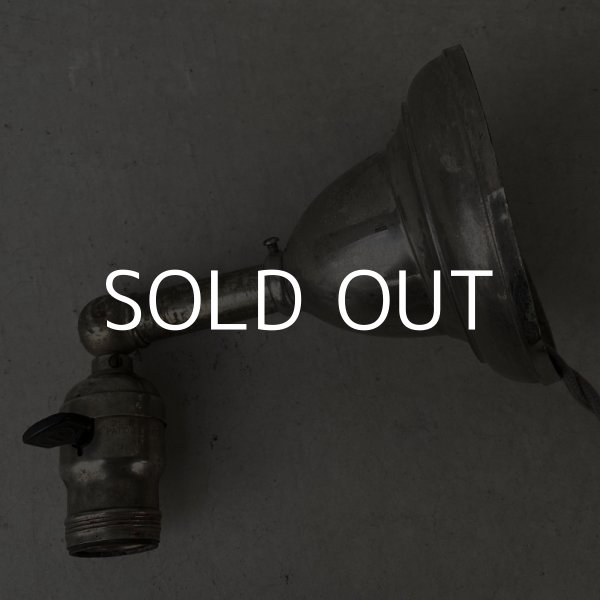 画像4: VINTAGE ANTIQUE LAMP LIGHT WALL LAMP CIRCLE F ヴィンテージ アンティーク ライト ウォールランプ ブラケットランプ 照明 アメリカ / 壁付けランプ ニッケル 店舗什器 USA  (4)