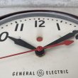 画像7: VINTAGE ANTIQUE GENERAL ELECTRIC WALL CLOCK ヴィンテージ アンティーク ゼネラルエレクトリック ウォールクロック 壁掛け時計 アメリカ / インダストリアル スクールクロック ブラウン 茶色 小 店舗什器 USA  (7)