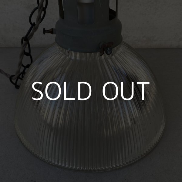 画像3: VINTAGE ANTIQUE HOLOPHANE 6515 ヴィンテージ アンティーク ホロフェーン 吊り下げライト アメリカ / インダストリアル ランプ ペンダントライト ガラスシェード 天井照明 店舗什器 USA  (3)