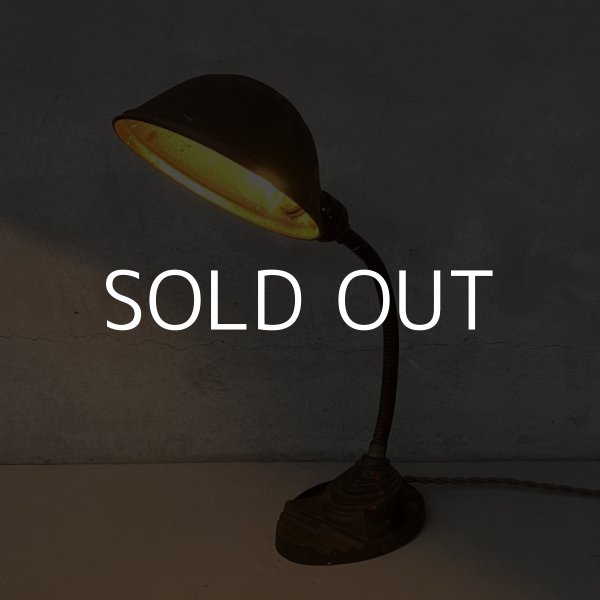 画像12: VINTAGE ANTIQUE DESKLAMP EAGLE ヴィンテージ アンティーク デスクランプ イーグル デスクライト スタンドライト 卓上ライト アメリカ / インダストリアル グースネック 照明 工業用 USA (12)