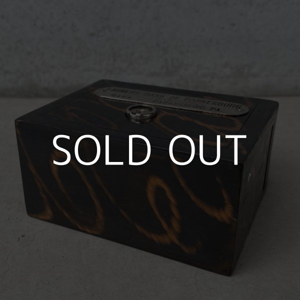 画像7: VINTAGE ANTIQUE W.F. BURNS CO. COINBANK JAPANNED ヴィンテージ アンティーク コインバンク ジャパンド ジャパンカラー アメリカ / コレクタブル 貯金箱 オブジェ USA (7)