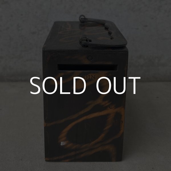 画像5: VINTAGE ANTIQUE W.F. BURNS CO. COINBANK JAPANNED ヴィンテージ アンティーク コインバンク ジャパンド ジャパンカラー アメリカ / コレクタブル 貯金箱 オブジェ USA (5)