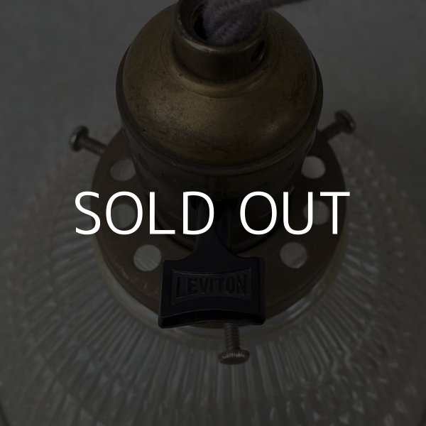 画像6: VINTAGE ANTIQUE LIGHT ヴィンテージ アンティーク 吊り下げライト アメリカ / ライト ペンダントライト ガラスシェード 天井照明 LEVITON USA  (6)