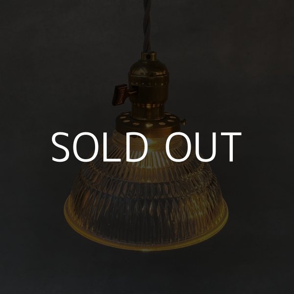 画像8: VINTAGE ANTIQUE LIGHT ヴィンテージ アンティーク 吊り下げライト アメリカ / ライト ペンダントライト ガラスシェード 天井照明 LEVITON USA  (8)