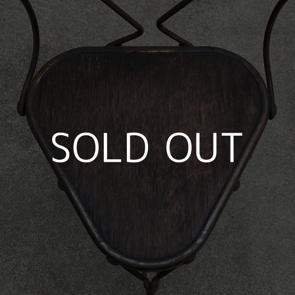 画像5: VINTAGE ANTIQUE ICE CREAM PARLOR CHAIR JAPANNED ヴィンテージ アンティーク アイスクリームパーラーチェア 椅子 アメリカ / インダストリアル ジャパンド ジャパンカラー アイアン 木製 家具 店舗 什器 USA (2) (5)