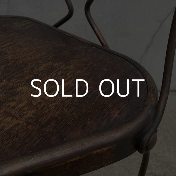 画像9: VINTAGE ANTIQUE ICE CREAM PARLOR CHAIR JAPANNED ヴィンテージ アンティーク アイスクリームパーラーチェア 椅子 アメリカ / インダストリアル ジャパンド ジャパンカラー アイアン 木製 家具 店舗 什器 USA (2) (9)