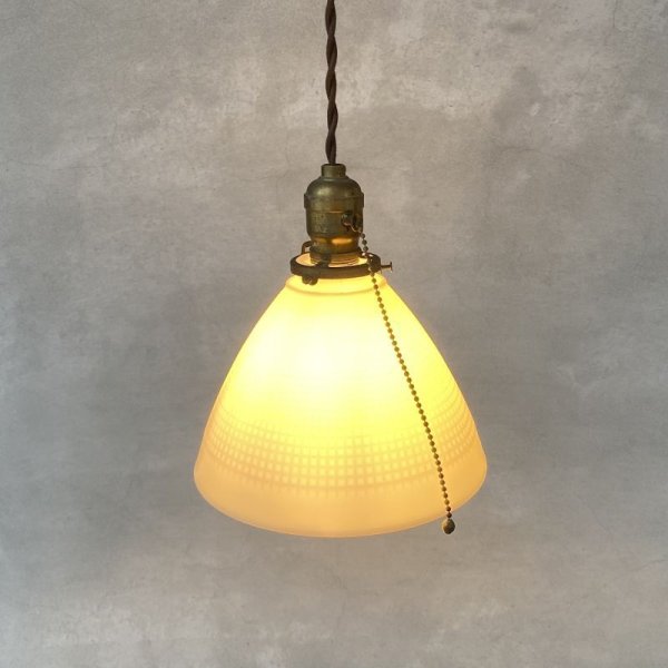画像8: VINTAGE ANTIQUE ヴィンテージ アンティーク 吊り下げライト アメリカ / ライト ペンダントライト ミルクガラス ガラスシェード 天井照明 USA (2) (8)