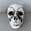 画像2: VINTAGE SKULL ASHTRAY ヴィンテージ スカル 灰皿 / 陶器 ドクロ メガネ 眼鏡 オブジェ 置物 JAPAN 日本製 (2) (2)