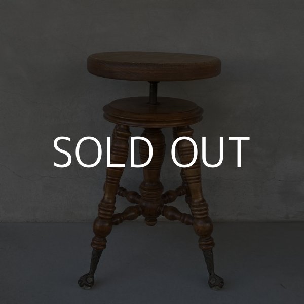 画像4: VINTAGE ANTIQUE PIANO STOOL  CHAIR BALL AND CLAW FOOT WOOD ヴィンテージ アンティーク ピアノスツール 椅子 / 回転いす ウッド 木製 家具 店舗什器 アメリカ (4)
