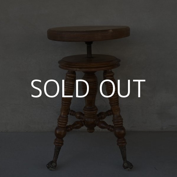 画像3: VINTAGE ANTIQUE PIANO STOOL  CHAIR BALL AND CLAW FOOT WOOD ヴィンテージ アンティーク ピアノスツール 椅子 / 回転いす ウッド 木製 家具 店舗什器 アメリカ (3)