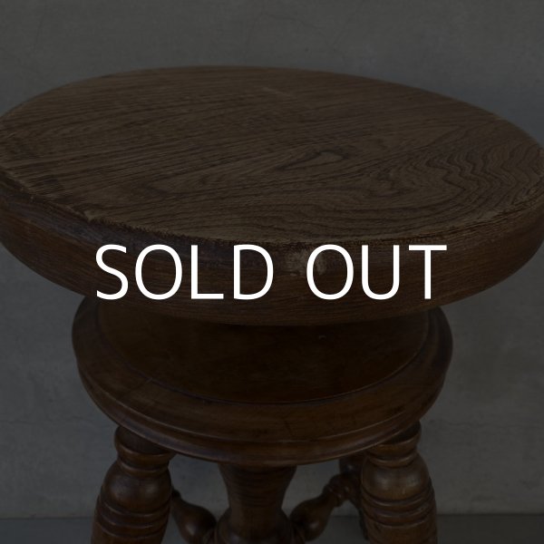 画像10: VINTAGE ANTIQUE PIANO STOOL  CHAIR BALL AND CLAW FOOT WOOD ヴィンテージ アンティーク ピアノスツール 椅子 / 回転いす ウッド 木製 家具 店舗什器 アメリカ (10)
