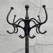 画像2: VINTAGE ANTIQUE COAT RACK JAPANNED JAPANNEDFINISH ヴィンテージ アンティーク コートラック ジャパンカラー ハンガーラック / ジャパンド ジャパンフィニッシュ 家具 店舗 什器 アメリカ (2)