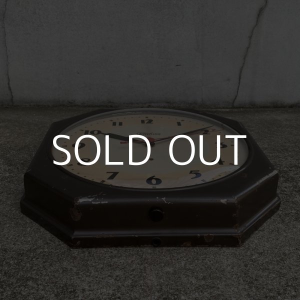 画像3: VINTAGE ANTIQUE WALL CLOCK TELECHRON ヴィンテージ アンティーク ウォールクロック 壁掛け時計 テレクロン / インダストリアル スクールクロック 八角形 鉄 店舗什器 アメリカ USA (3)