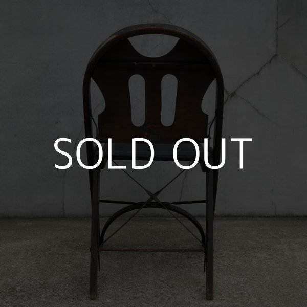 画像2: VINTAGE ANTIQUE SOLID KUMFORT FOLDING CHAIR ヴィンテージ アンティーク フォールディングチェア 折り畳み椅子 / インダストリアル ウッド 木製 家具 店舗 什器 アメリカ (2)