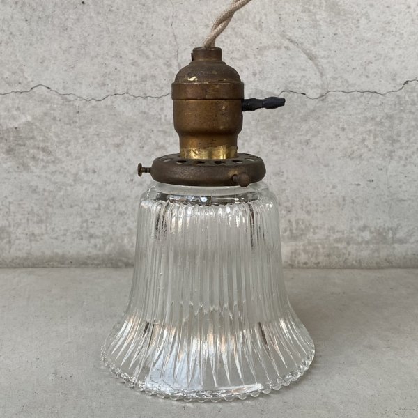 画像2: VINTAGE ANTIQUE LAMP ヴィンテージ アンティーク 吊り下げライト / ライト ペンダントライト ガラスシェード  スカート 天井照明 アメリカ (2)
