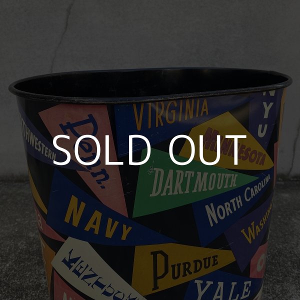 画像7: VINTAGE ANTIQUE TINCAN COLLEGE PENNANT ヴィンテージ アンティーク ゴミ箱 トラッシュ缶 カレッジペナント ティン缶 / インテリア ディスプレイ 雑貨 アメリカ (7)