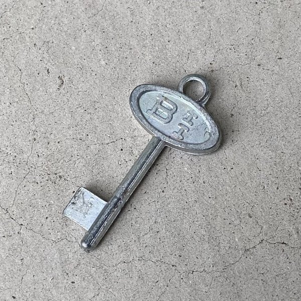 画像9: VINTAGE ANTIQUE PIGGY BANK BARREL ヴィンテージ アンティーク コインバンク 貯金箱 / コレクタブル オブジェ アドバタイジング 樽型 銀行 雑貨 アメリカ (9)