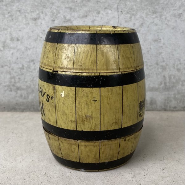 画像3: VINTAGE ANTIQUE HAPPY DAYS BANK J.CHEIN Co. PIGGY BANK BARREL ヴィンテージ アンティーク コインバンク ティン 貯金箱 / コレクタブル オブジェ 樽 雑貨 アメリカ (1) (3)