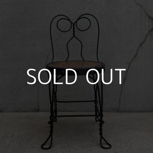 画像2: VINTAGE ANTIQUE KIDS CHAIR PARLOR CHAIR ヴィンテージ アンティーク 椅子 アイスクリームチェア パーラーチェア / キッズ 子供用 家具 インテリア アイアン 店舗什器 アメリカ USA (2) (2)