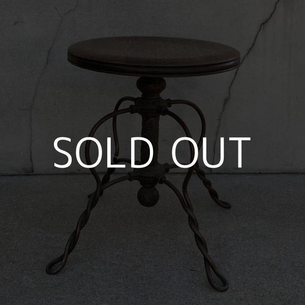 画像3: VINTAGE ANTIQUE TONK PIANO CHAIR STOOL  ヴィンテージ アンティーク ピアノチェア スツール 椅子 / 回転いす ウッド アイアン 木製 鉄 家具 店舗什器 アメリカ (3)