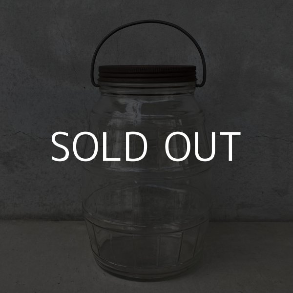 画像2: VINTAGE ANTIQUE GLASS JAR BARREL JAR ヴィンテージ アンティーク ガラスジャー バレルジャー 瓶 / ボトル ガラス 樽型 小物入れ 収納 店舗什器 アメリカ (2)