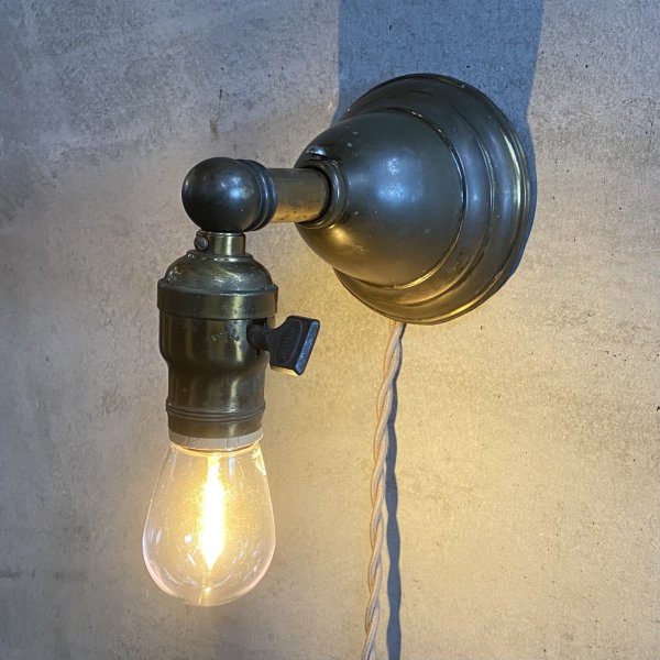 画像10: VINTAGE ANTIQUE LAMP LIGHT WALL LAMP ヴィンテージ アンティーク ライト ウォールランプ 壁付け照明 ブラケットランプ / ランプ ARROW 真鍮 店舗什器 アメリカ USA 14 (10)