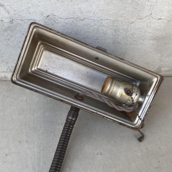 画像8: VINTAGE ANTIQUE DESKLAMP ヴィンテージ アンティーク デスクランプ スタンドライト 卓上ライト テーブルランプ 照明 / グースネック アイアン 鉄 店舗什器 アメリカ (8)