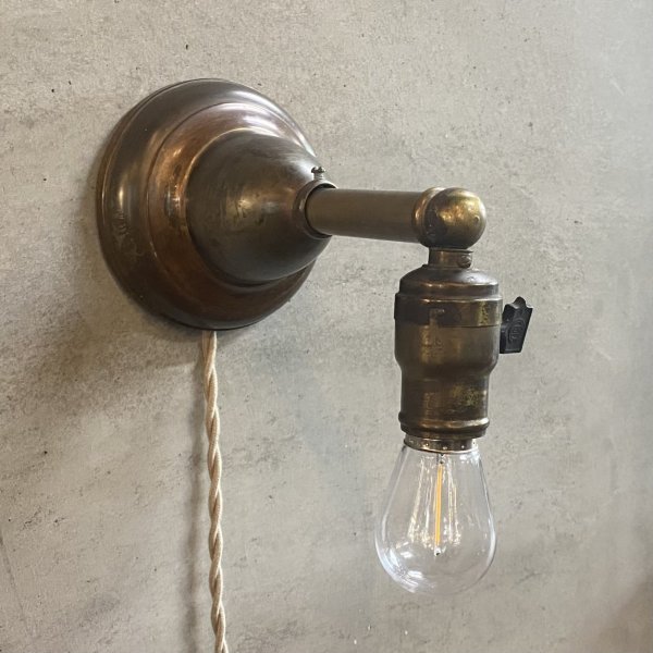 画像2: VINTAGE ANTIQUE LAMP LIGHT WALL LAMP ヴィンテージ アンティーク ライト ウォールランプ 壁付け照明 ブラケットランプ / ランプ 真鍮 店舗什器 アメリカ USA (2) (2)